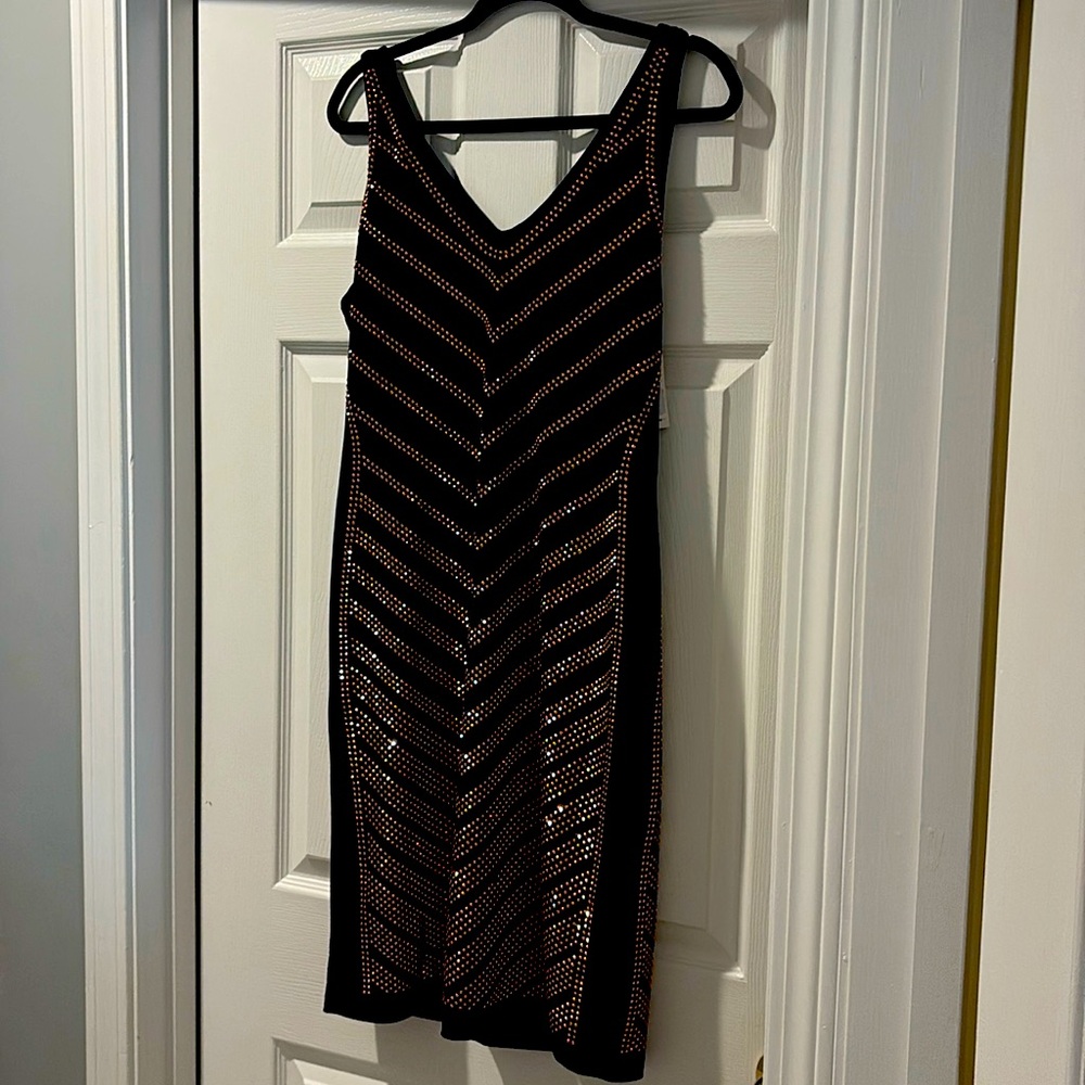 Lovely Carmen Marc Valvo Navy and Copper party dress